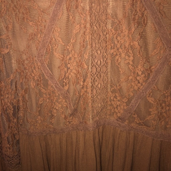 American Eagle Blush Pink Lace Peplum Bell Sleeve Long Sleeve Top Blouse - Picture 10 of 11